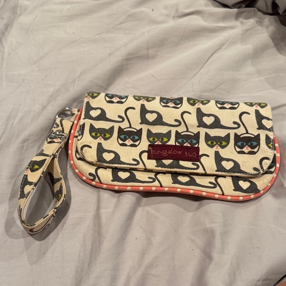 bungalow 360 Handbags - Bungalow 360 Cat Pattern Wristlet